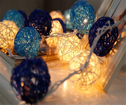 1 Set of Blue n White 5cm Rattan Cane 20 Ball Battery Powered 3m String Lights Christmas Gift Home Wedding Party Bedroom Decoration Table Centrepiece