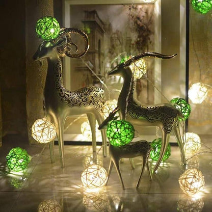 1 Set of Green n White 5cm Rattan Cane 50 Ball Battery Powered LONG 5m String Lights Christmas Gift Home Wedding Party Bedroom Decoration Table Centrepiece